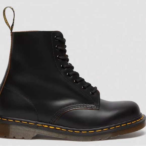 Dr. Martens 1460 Vintage Made in England Black Lace-Up Boots - Picture 4 of 4